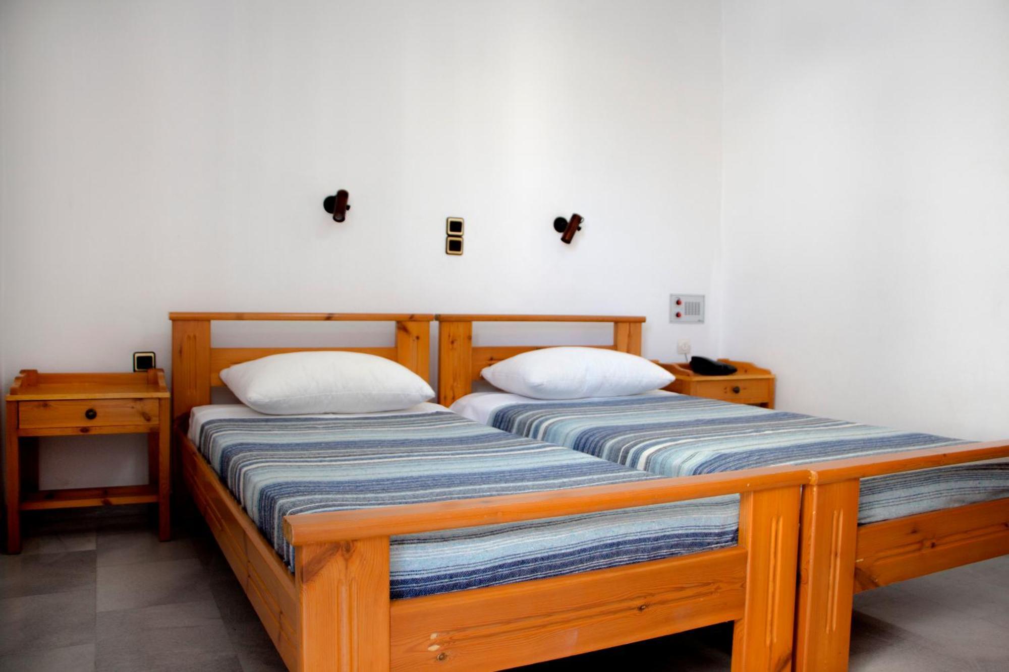 Popi Hotel Apartments Agia Marina Dış mekan fotoğraf