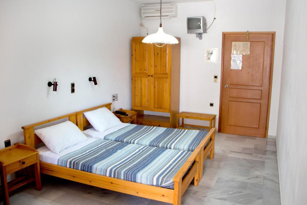 Popi Hotel Apartments Agia Marina Dış mekan fotoğraf