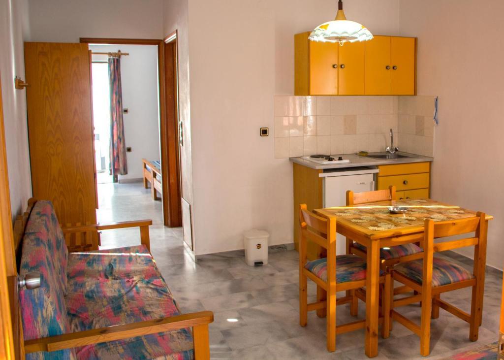 Popi Hotel Apartments Agia Marina Dış mekan fotoğraf
